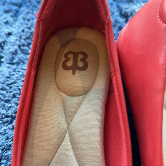 Betabrand Red Block Heel Pumps – Size 7.5 | Classic Work-to-Weekend Comfort Heel - Picture 2 of 7